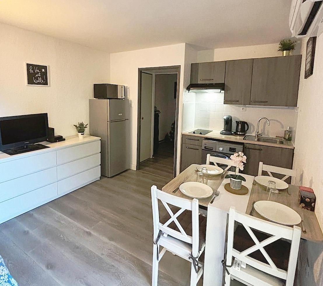 Charmant Studio Climatise 24 M2 Terrasse A 100M De La Plage Saint-Mandrier-sur-Mer Ngoại thất bức ảnh